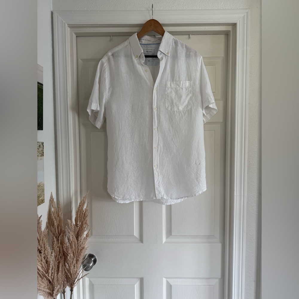 White Linen Short-Sleeve Button-Down Shirt - Lightweight Casual